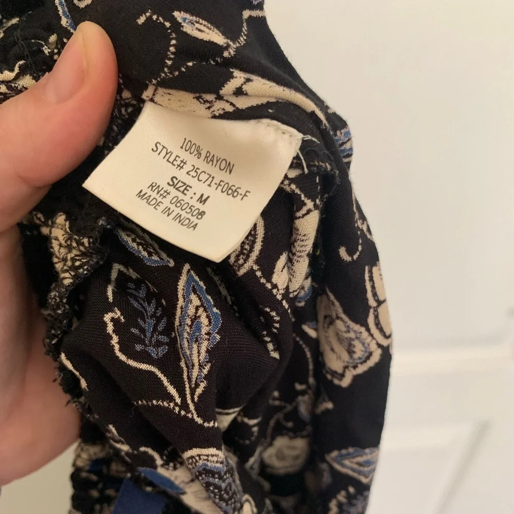 Blue Rain 100% Rayon Wide Leg Black Navy and White Floral Pant Size Medium - Picture 8 of 12